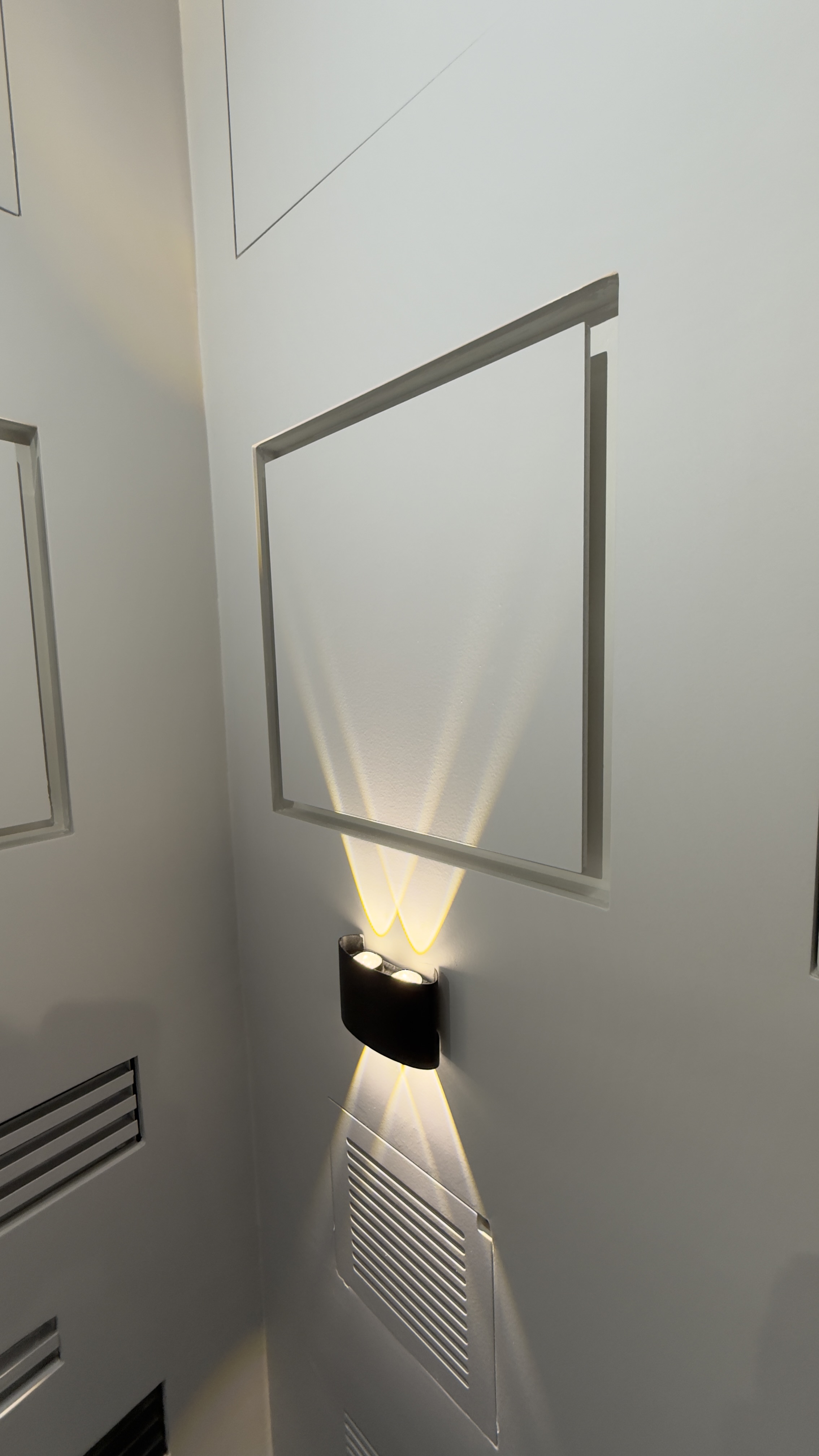 درچه بازدید تک در مگنتی